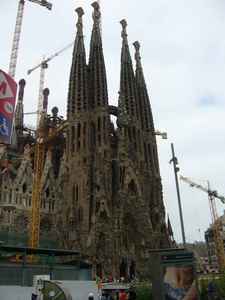 Хочу вживую увидеть La Sagrada Familia