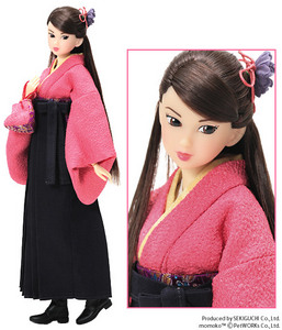 MOMOKO doll