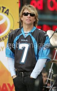 Хочу встретиться с Jon Bon Jovi!!! Хочу обнять и поцеловать его!!!!!!!!