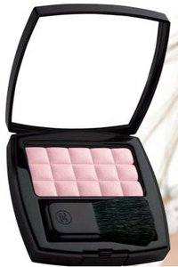 CHANEL Irrieelle Blus 24 Pink Cloud