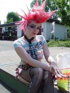 покрасить волосы в какой-нибудь цвет!=)