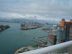 квартиру-пентхаус в Марселе