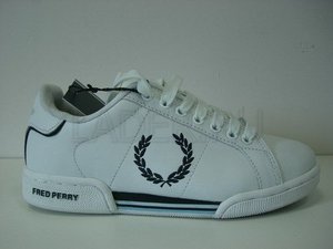 Хачу кроссовки Fred Perry!!!