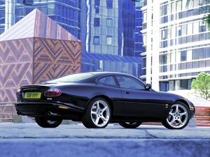 Jaguar XKR 2004