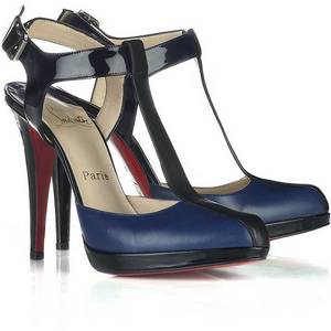 Christian Louboutin, Super T shoes