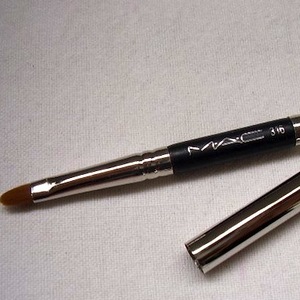 mac 316 lip brush