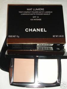 пудра MAT LUMIERE COMPACT от Chanel