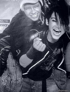 Хочу DVD с концертом группы Tokio Hotel - Zimmer 483 Live in Europe