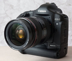 Canon EOS 1D Mark II