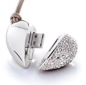 USB flash от Swarovski