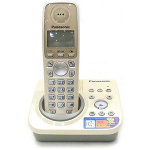 Телефон Panasonic KX-TG 7225RUJ (бежевый) автоответчик