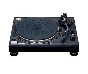 Проигрывать виниловых пластинок Technics SL 1210 MK2