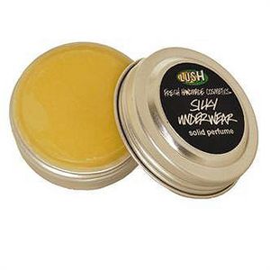 Твердые духи от Lush (Шелковое белье или Диско)