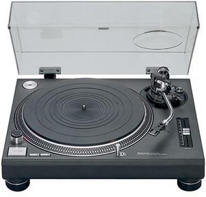 Виниловый проигрыватель Technics SL 1210 MK2