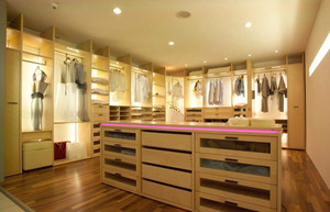 Walk-in closet