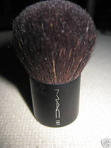 MAC brush 181