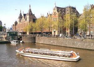 Съездить в Амстердам