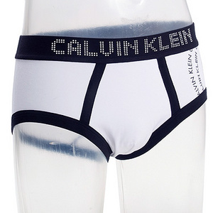 Нижнее белье Calvin Klein