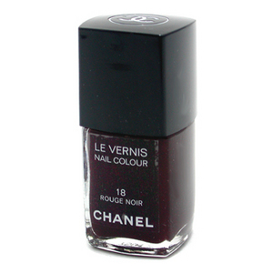 Chanel Le Vernis in 18 Rouge Noir