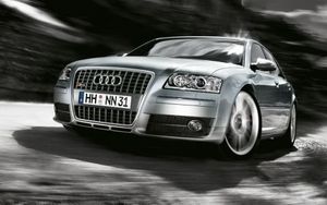 Audi S8