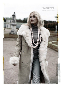 костяные бусы