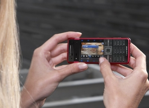 Sony Ericsson C902 (красный корпус)