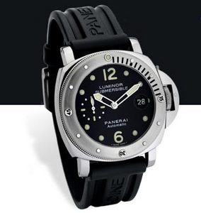 Panerai Luminor Submersible