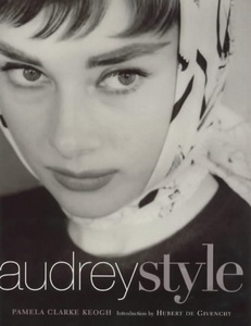 Книга "Audrey Style"