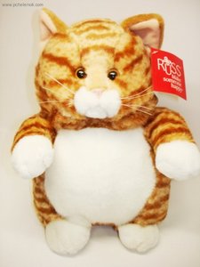 Большого плюшевого кота