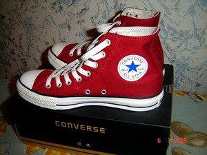 Красные Converse