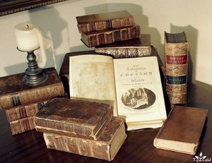 Дэниел Гоулман, Ричард Бояцис, Энни Макки "Эмоциональное лидерство."