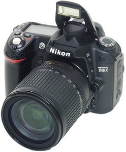 зеркалка Nikon D80(или 90)