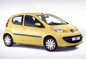 peugeot 107 (обязательно желтый и 5-ти дверный)