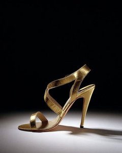 золотые туфельки Manolo Blahnik