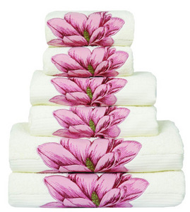 Махровое полотенце (или несколько) банное