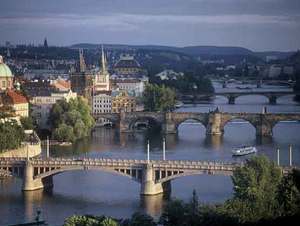 Поехать со мной в Прагу :)