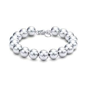 Beaded bracelet in silver