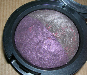 M.A.C. Mineralize Eyeshadow Duo in Earthly Riches
