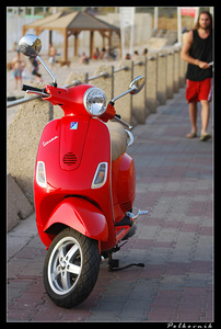 ретро-скутер Vespa