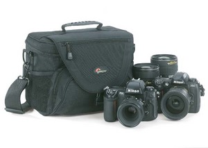Сумка Lowepro Nova 4 AW