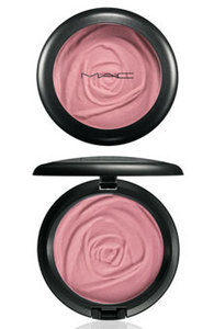 Rose Romance Beauty Powder ( оттенок Blush of Youth). M·A·C