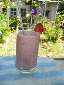 клубничный коктейль