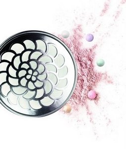 Guerlain Pearly White Meteorites - 04 Pastel White