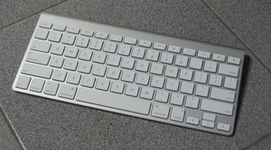 Apple wireless keyboard