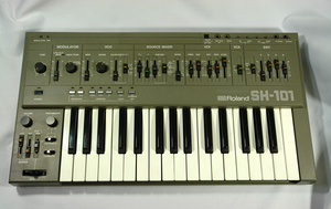 Roland SH-101