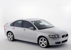 Машина Volvo S40