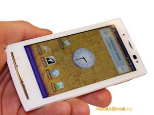 телефон Sony Ericsson Xperia X10