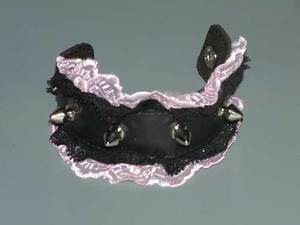 Запястник "Готика"