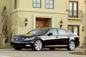 Lexus LS600hL