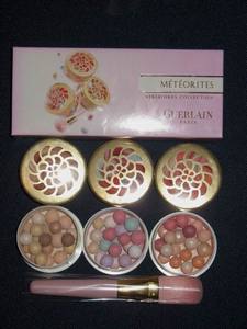 travel set Guerlain Meteorites